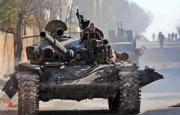 جناح های مخالف دولت سوریه بار دیگر وارد جاده های شهرهای کلیدی ادلب شدند