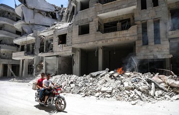 Une explosion dans un dépôt d'armes tue 6 extrémistes dans le nord-ouest de la Syrie