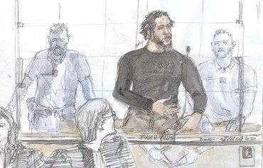 'أمير' داعشي متهم بعمليات إعدام في سوريا أمام المحكمة في باريس