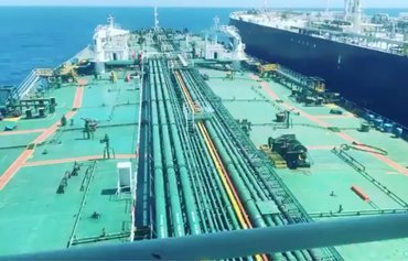Un pétrolier iranien livre du pétrole dans un port syrien