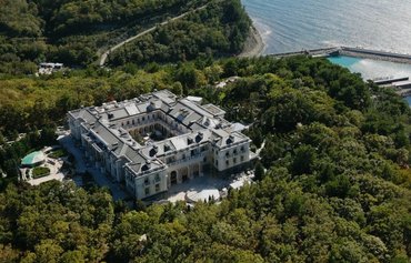 وثاقي يسلط الضوء على قصر ʼالرشوةʻ المملوك من بوتين بالبحر الأسود والبالغة قيمته مليار دولار