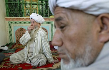 دستگیری بیش از هزار امام جماعت در چین هم زمان با سرکوب اسلام در شین جیانگ