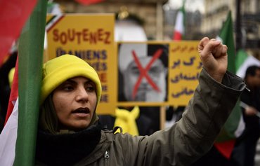 سرکوب معترضانی که خواهان حقوق اولیه خود هستند توسط ایران