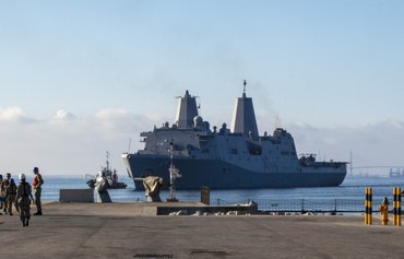 قدرت نمایی نیروی دریایی ایالات متحده در سراسر منطقه از بندر جبل الطارق اسپانیا