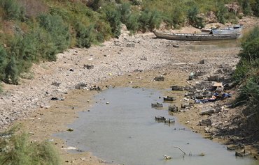 العراق يدق ناقوس الخطر بشأن جهود إيران المتزايدة لوقف تدفق مياه الأنهار