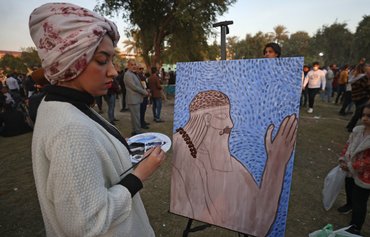 بغداد تشهد انتعاشا ثقافيا رغم الظلال المتبقية