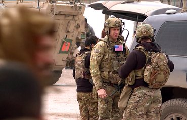 القوات الأميركية تنضم للمعركة لإنهاء المواجهة مع داعش في سجن سوري