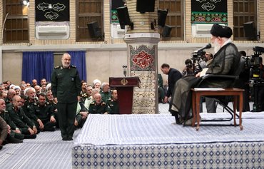 دور الحرس الثوري الكبير يضع إيران في حلقة مفرغة