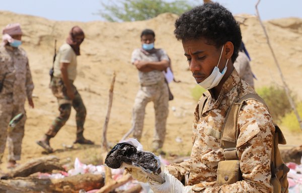 پشتیبانی مردمی از مبارزه یمن با عملیات قاچاق ایران و حوثی‌ها