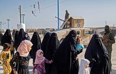 بازگشت صدها نفر از ساکنان اردوگاه الهول سوریه به وطن‌شان عراق