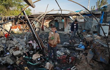 منظمة حقوقية تتهم سوريا وروسيا بالقصف المتعمد لمخيمات النازحين في سوريا
